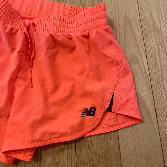 new balance q speed split short - Picture 2 of 3